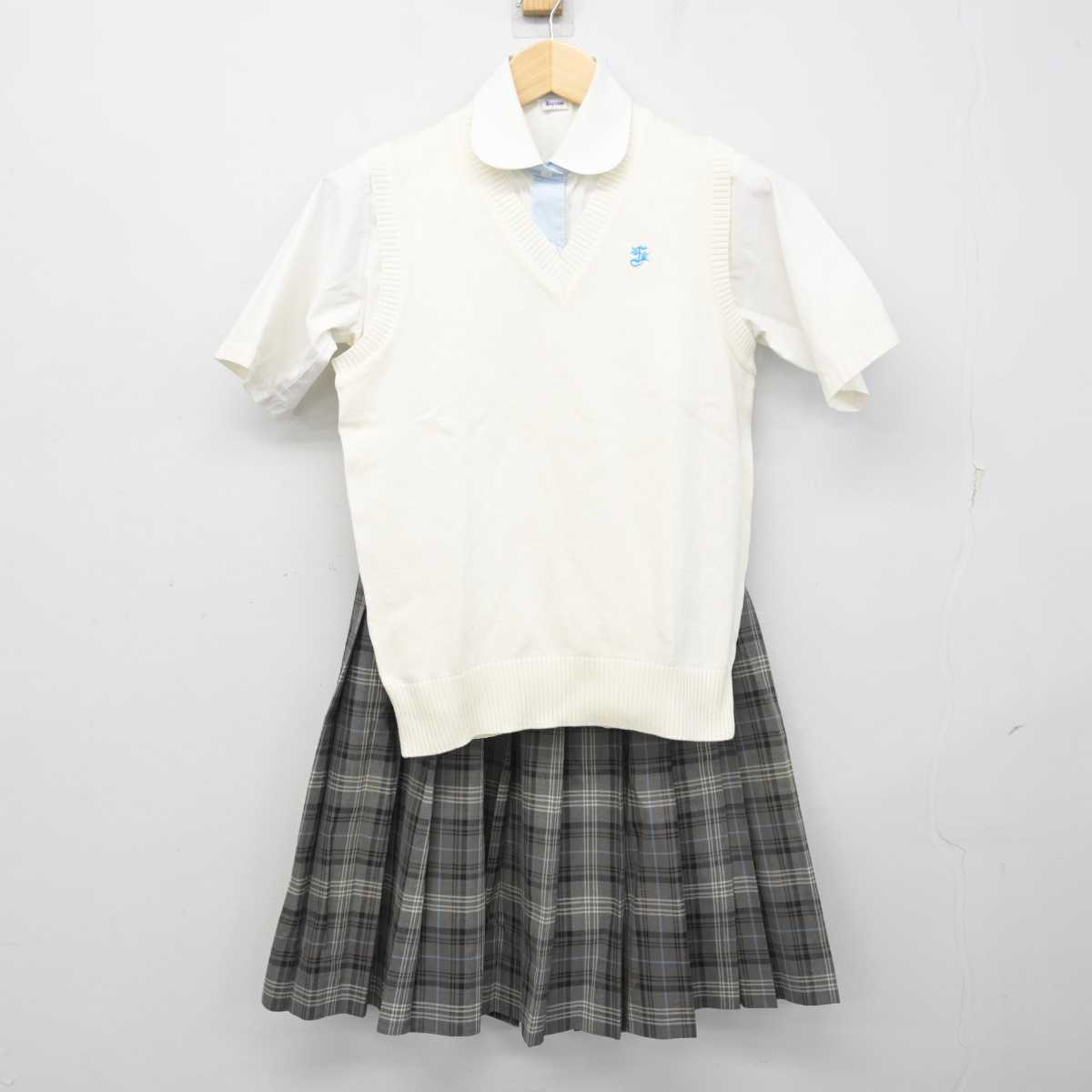 【中古】埼玉県 淑徳与野高等学校 女子制服 3点 (ニットベスト・シャツ・スカート) sf055373