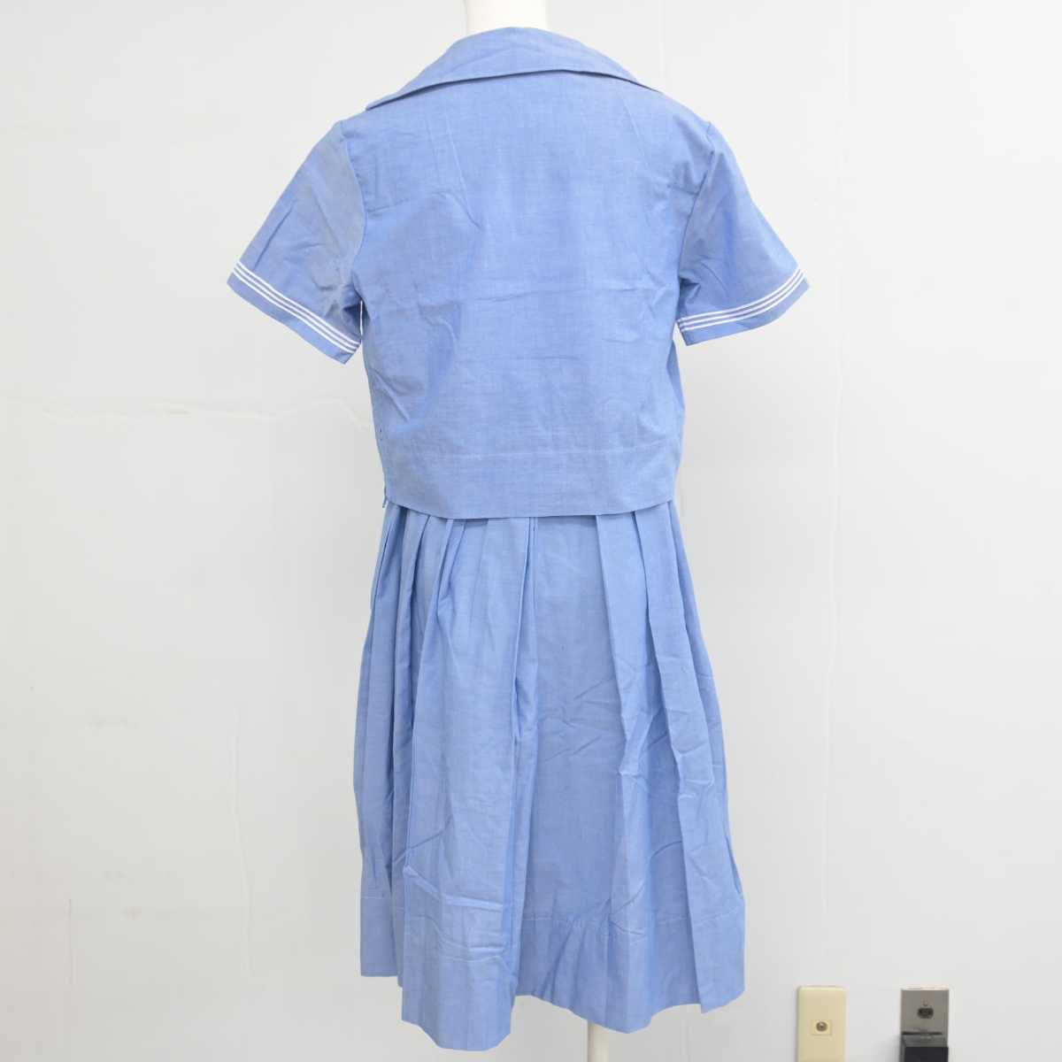 【中古】熊本県 ルーテル学院中学・高等学校 女子制服 3点 (セーラー服・ジャンパースカート) sf055457