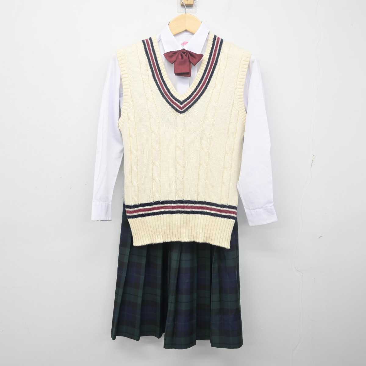 【中古】群馬県 粕川中学校 女子制服 5点 (ブレザー・ニットベスト・シャツ・スカート) sf055532