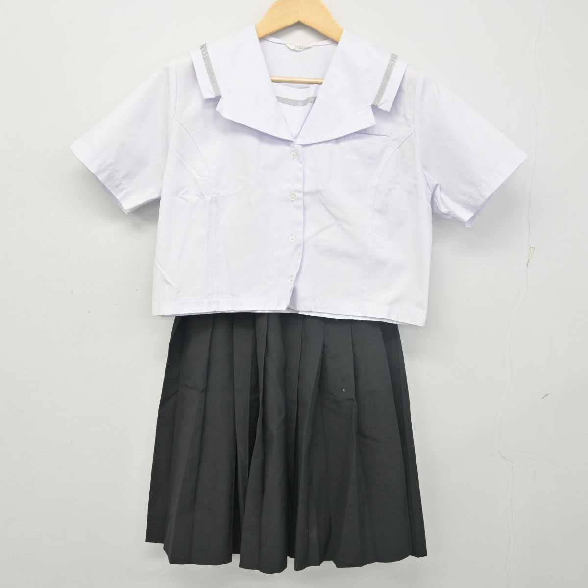 【中古】福井県 小浜中学校 女子制服 2点 (セーラー服・スカート) sf055552