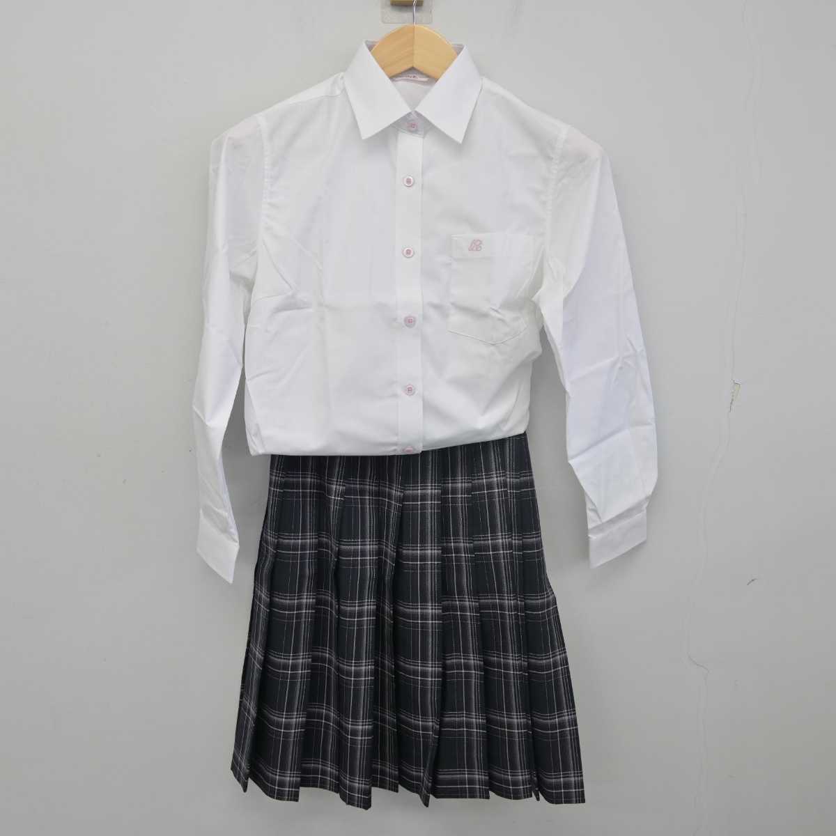 【中古】埼玉県 大妻嵐山高等学校  女子制服 2点 (シャツ・スカート) sf055757