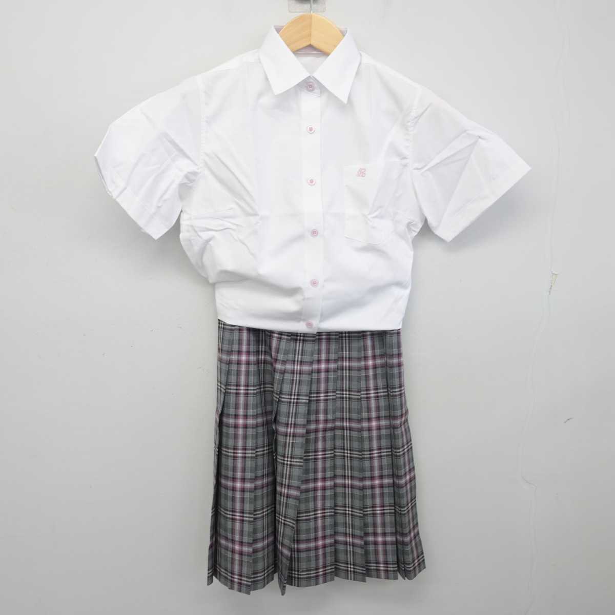 【中古】埼玉県 大妻嵐山高等学校  女子制服 2点 (シャツ・スカート) sf055758