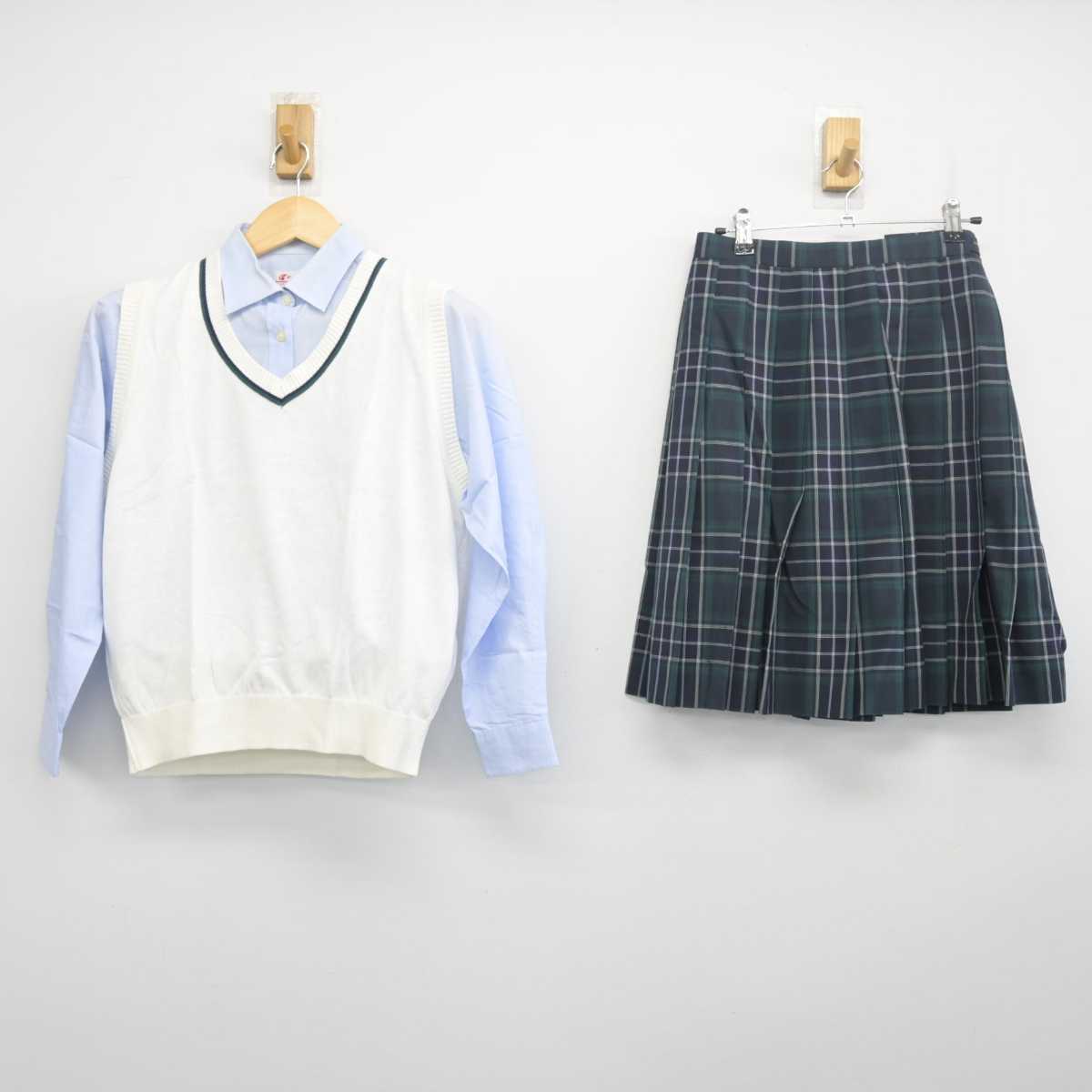 【中古】東京都 文京学院大学女子高等学校 女子制服 3点 (ニットベスト・シャツ・スカート) sf055831