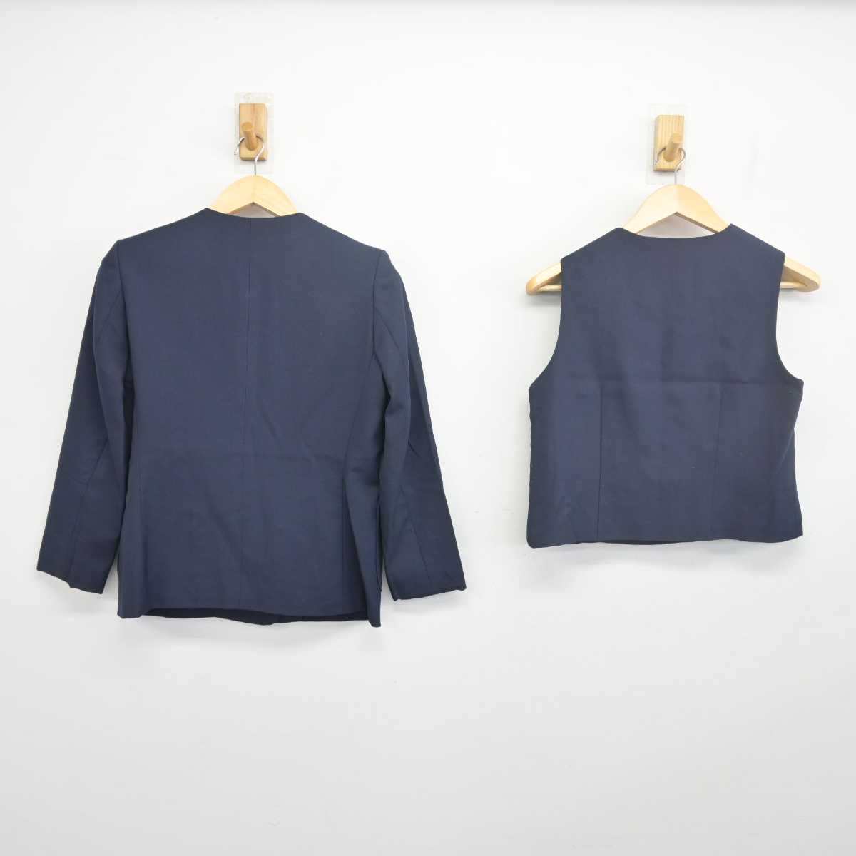 【中古】埼玉県 さいたま市立岸中学校 女子制服 2点 (ブレザー・ベスト) sf055884