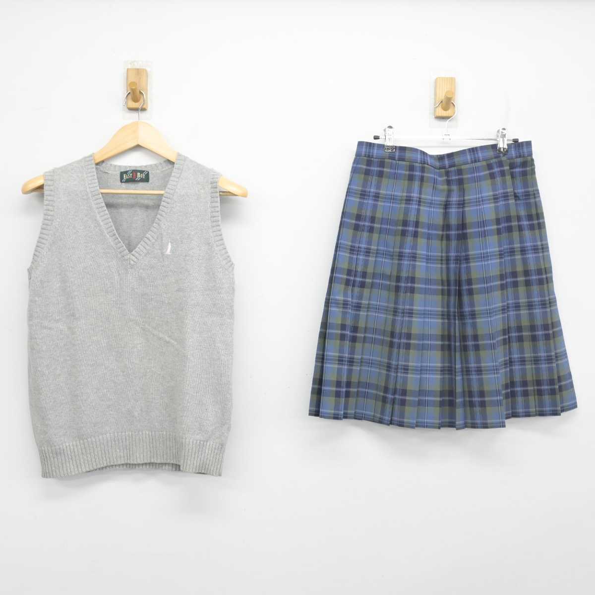 【中古】千葉県 若松高等学校 女子制服 2点 (ニットベスト・スカート) sf055926