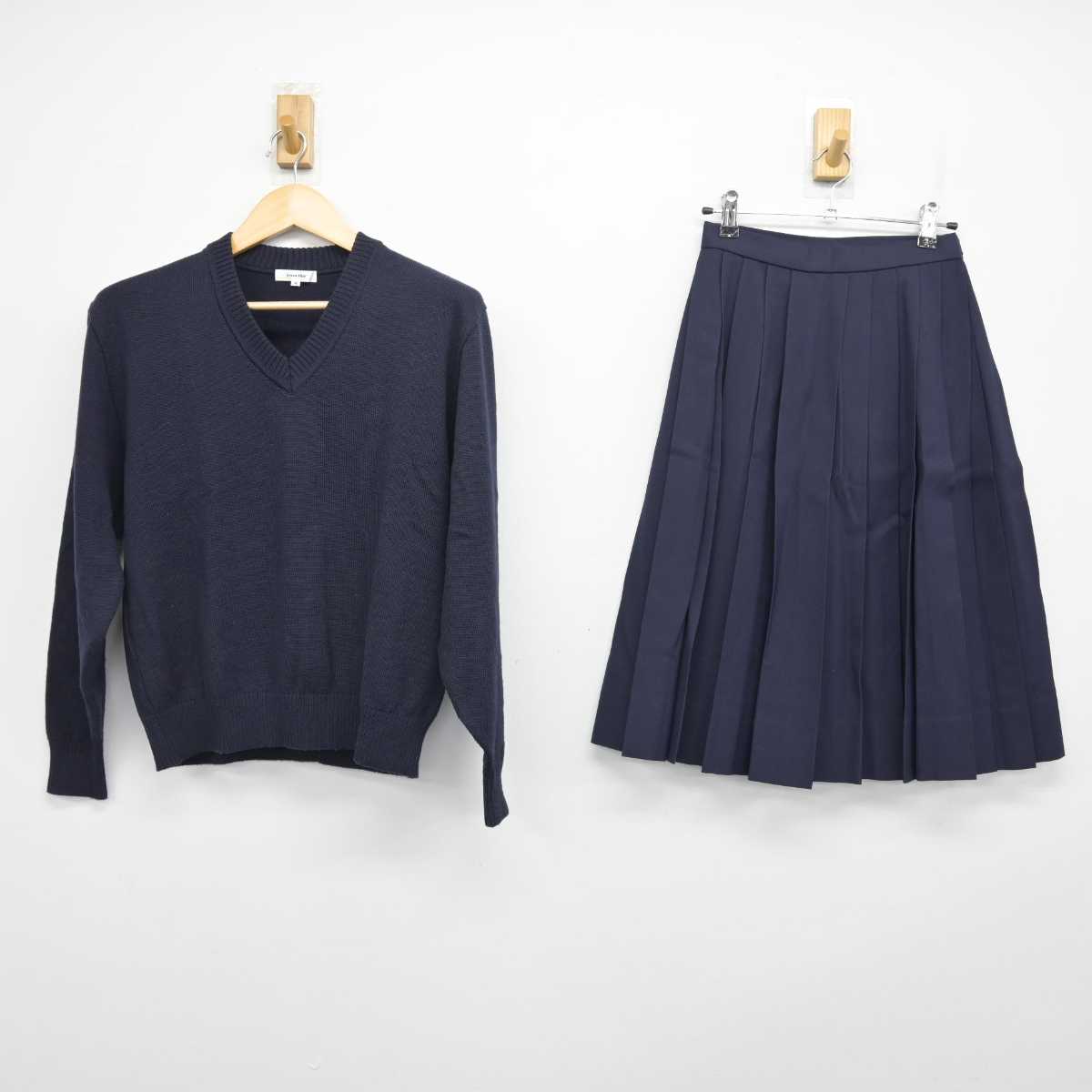 【中古】東京都 東京女学館中学校 女子制服 2点 (ニット・スカート) sf055985