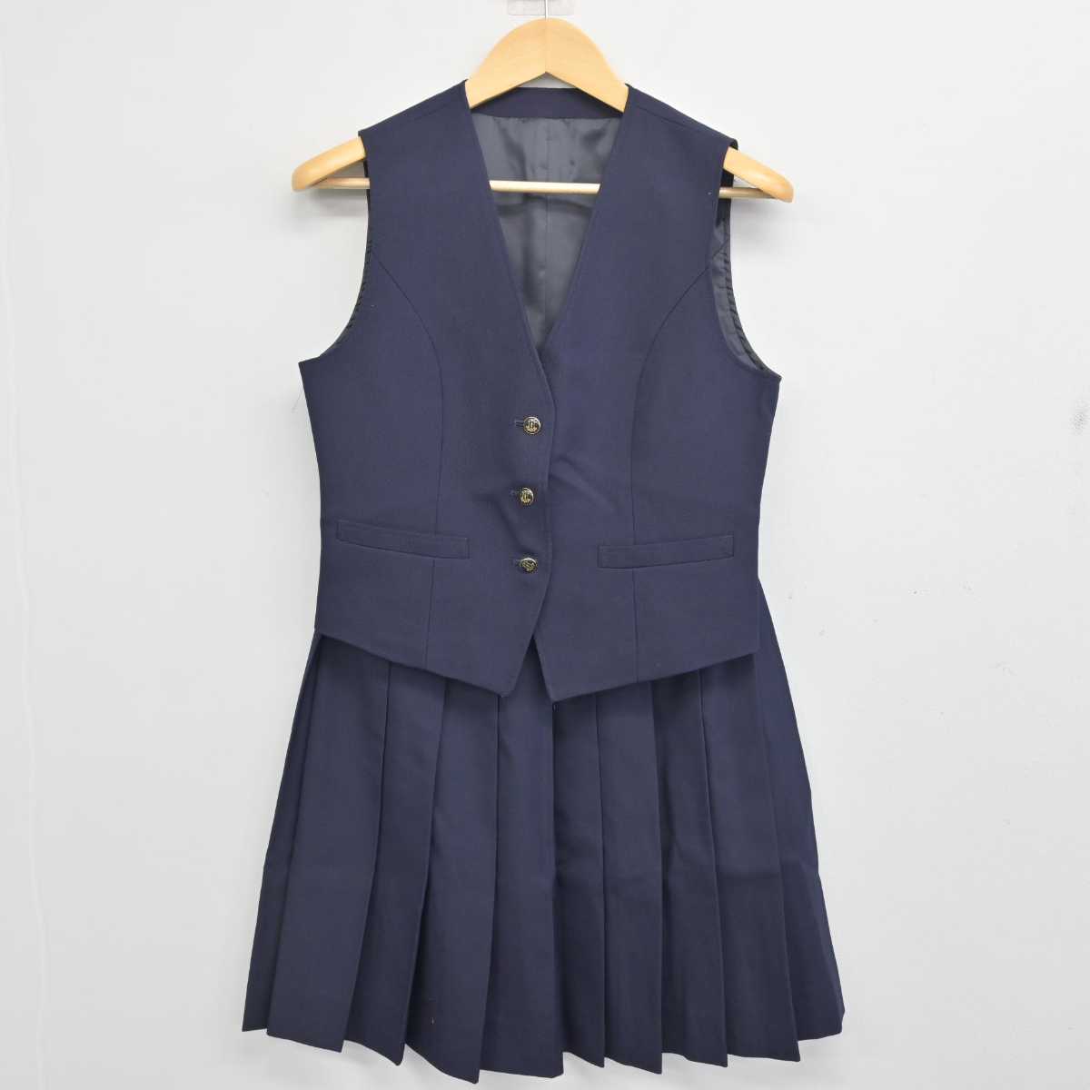 【中古】埼玉県 浦和実業学園高等学校 女子制服 4点 (ブレザー・ベスト・スカート) sf056030