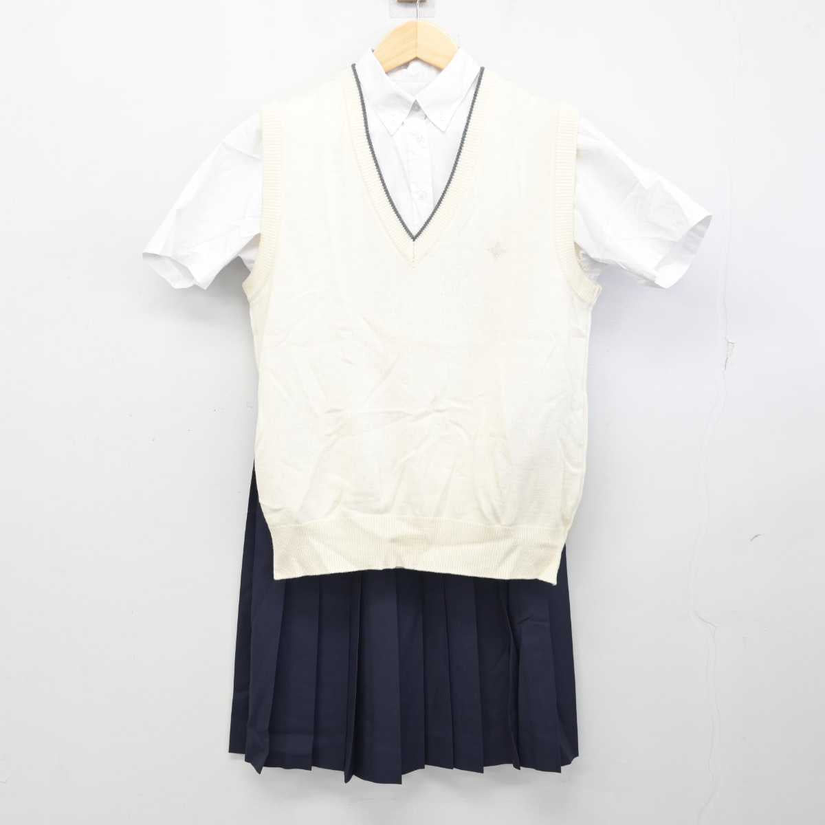 【中古】神奈川県 日本大学高等学校 女子制服 3点 (ニットベスト・シャツ・スカート) sf056053