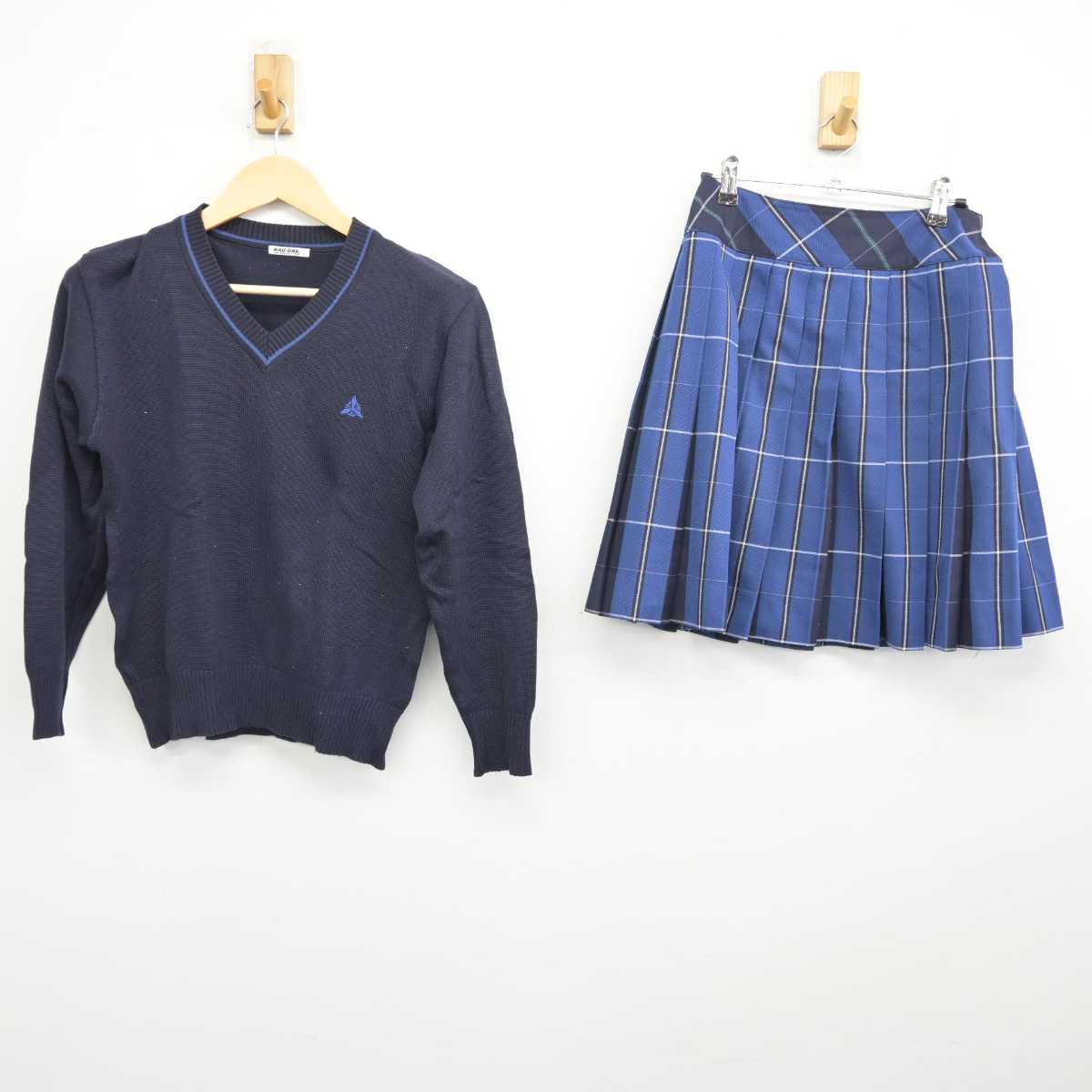 【中古】岐阜県 麗澤瑞浪中学・高等学校 女子制服 2点 (ニット・スカート) sf056083