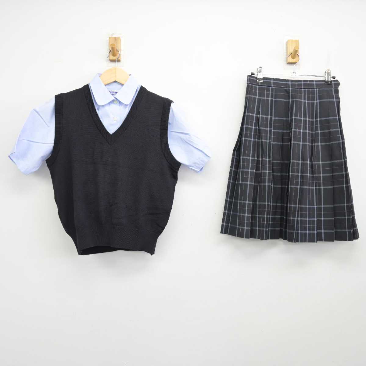 【中古】東京都 日本大学鶴ヶ丘高等学校 女子制服 3点 (ニットベスト・シャツ・スカート) sf056246