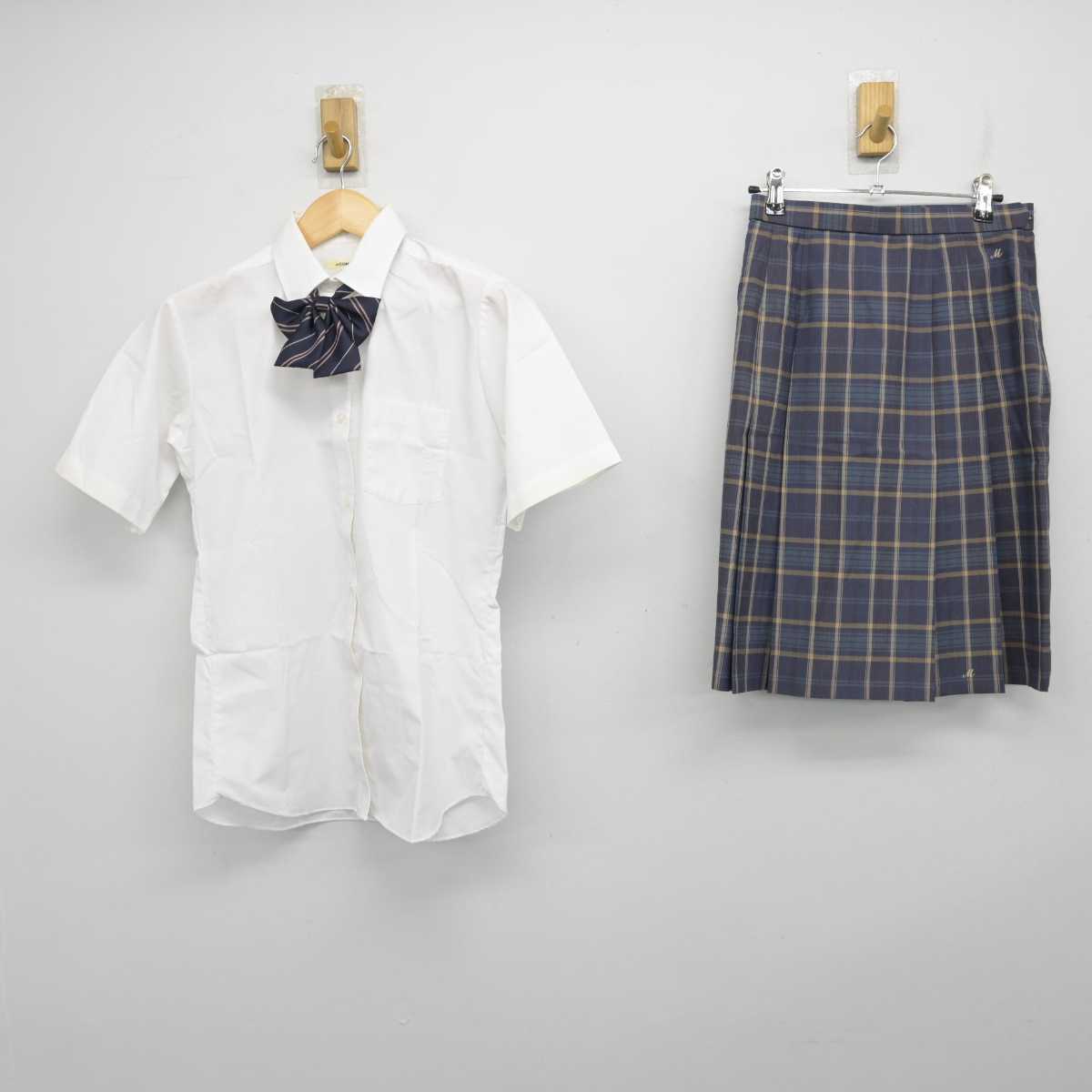 【中古】千葉県 松戸国際高等学校 女子制服 2点 (シャツ・スカート) sf056327