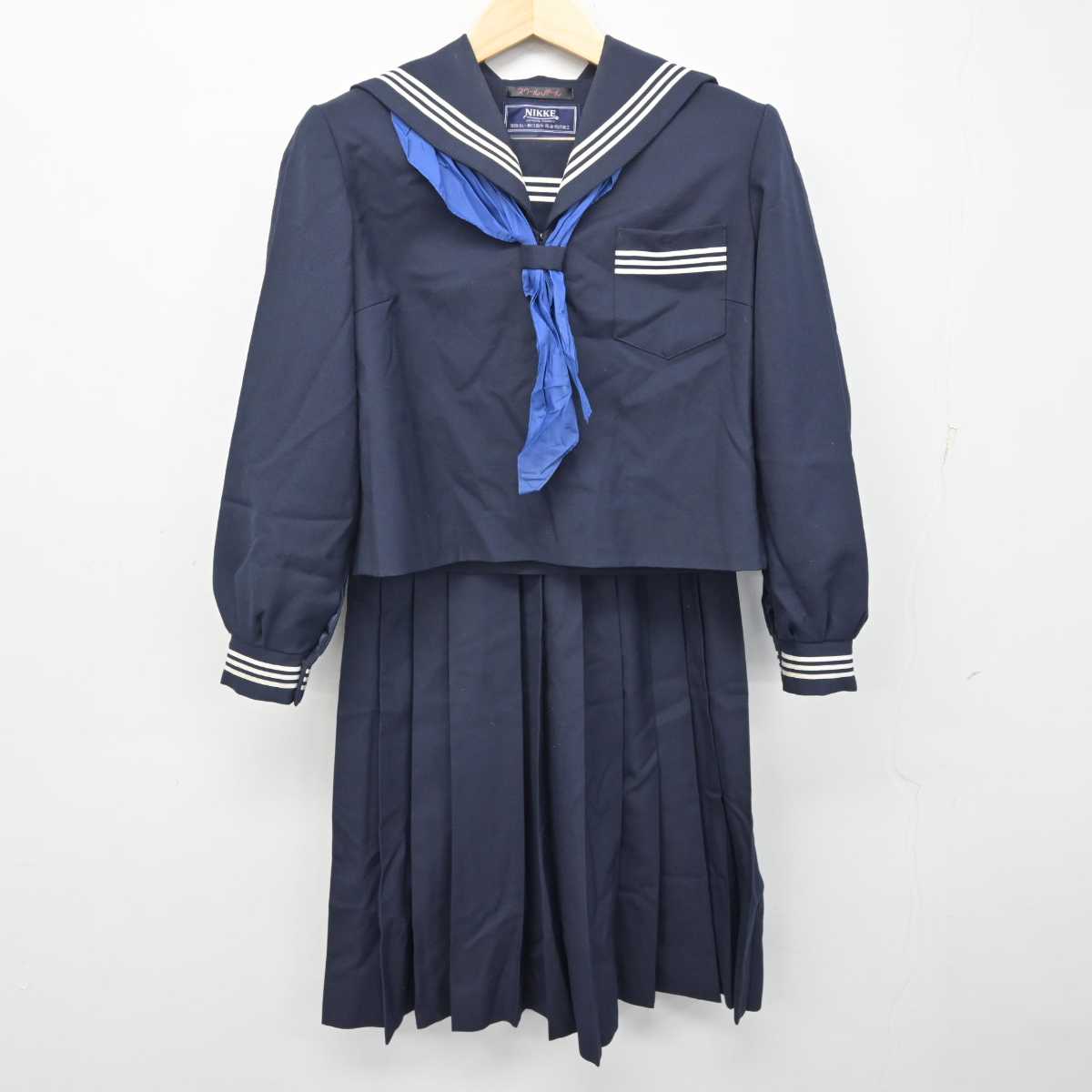 【中古】茨城県 那珂第二中学校 女子制服 3点 (セーラー服・スカート) sf056328