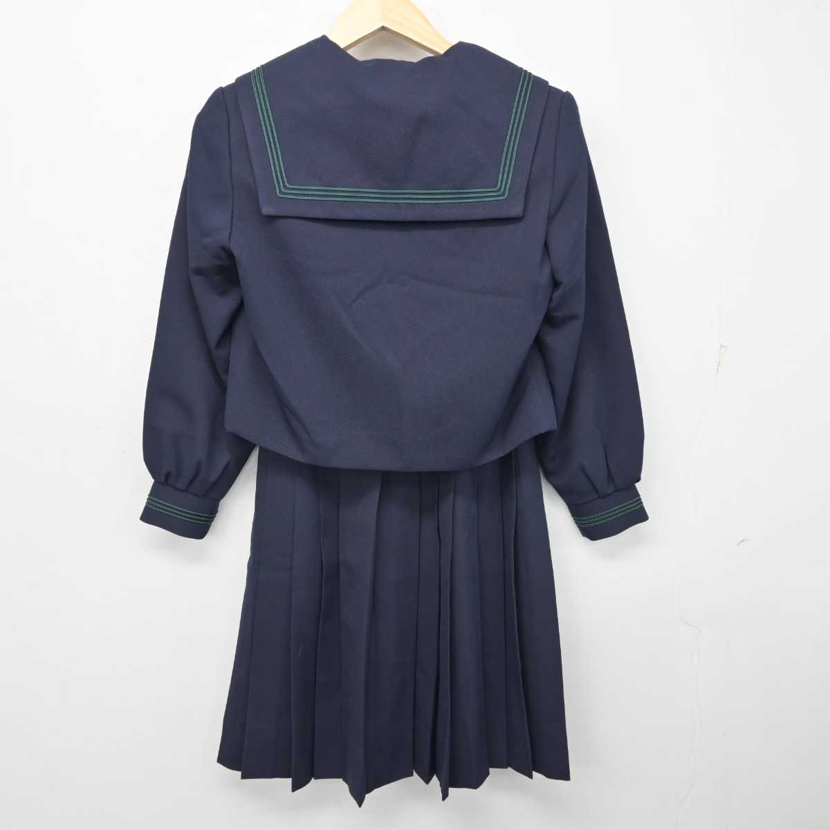 【中古】兵庫県 瓦木中学校 女子制服 3点 (セーラー服・スカート) sf056338