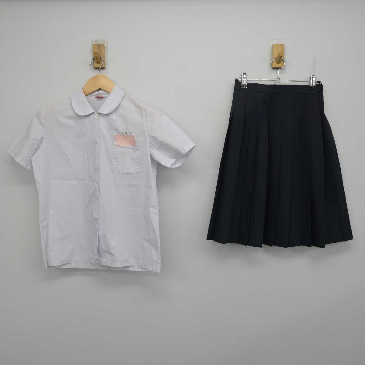 【中古】宮崎県 木花中学校 女子制服 2点 (シャツ・スカート) sf056354