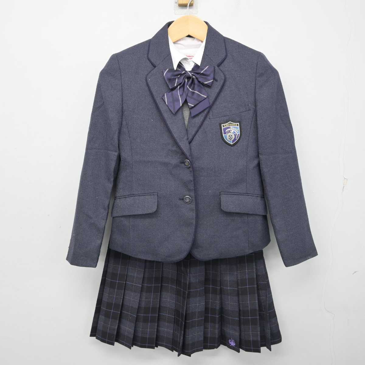 【中古】東京都 武蔵野大学附属千代田高等学院 女子制服 5点 (ブレザー・ニットベスト・シャツ・スカート) sf056370