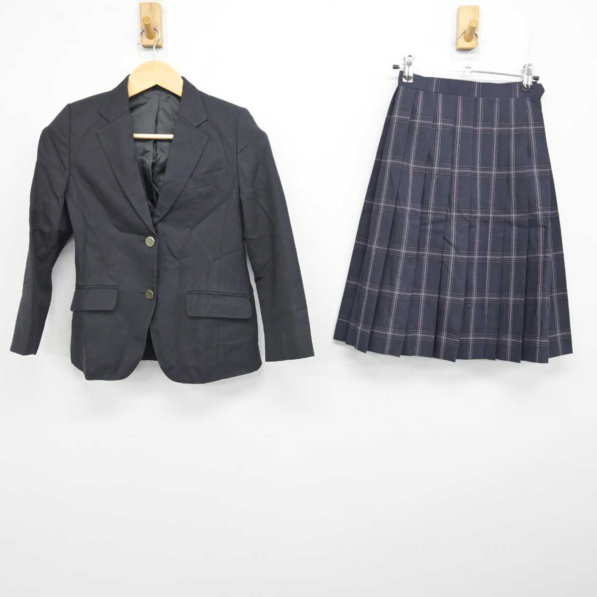 【中古】東京都 目黒中央中学校 女子制服 2点 (ブレザー・スカート) sf056377