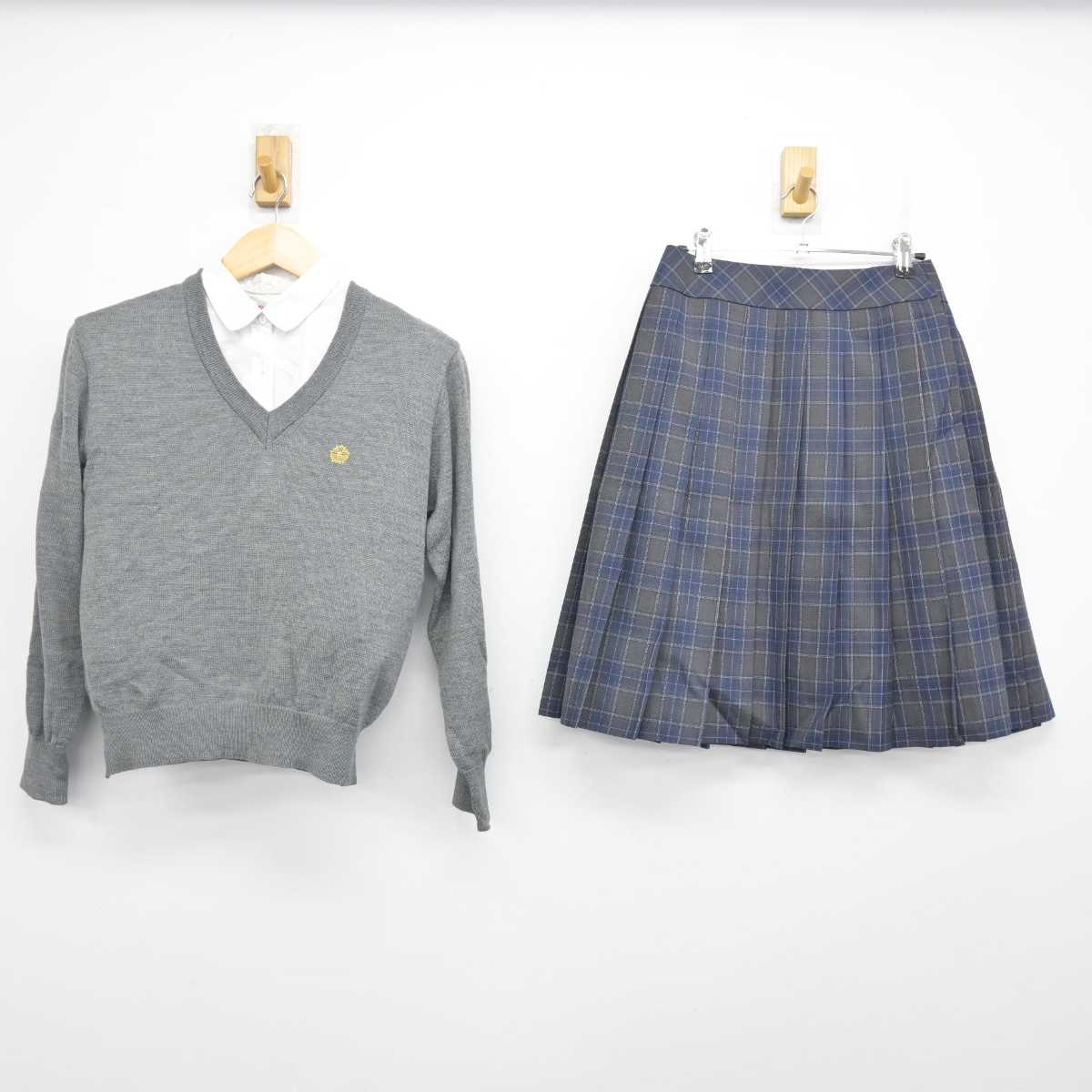 【中古】山形県 上山明新館高等学校 女子制服 3点 (ニット・シャツ・スカート) sf056401