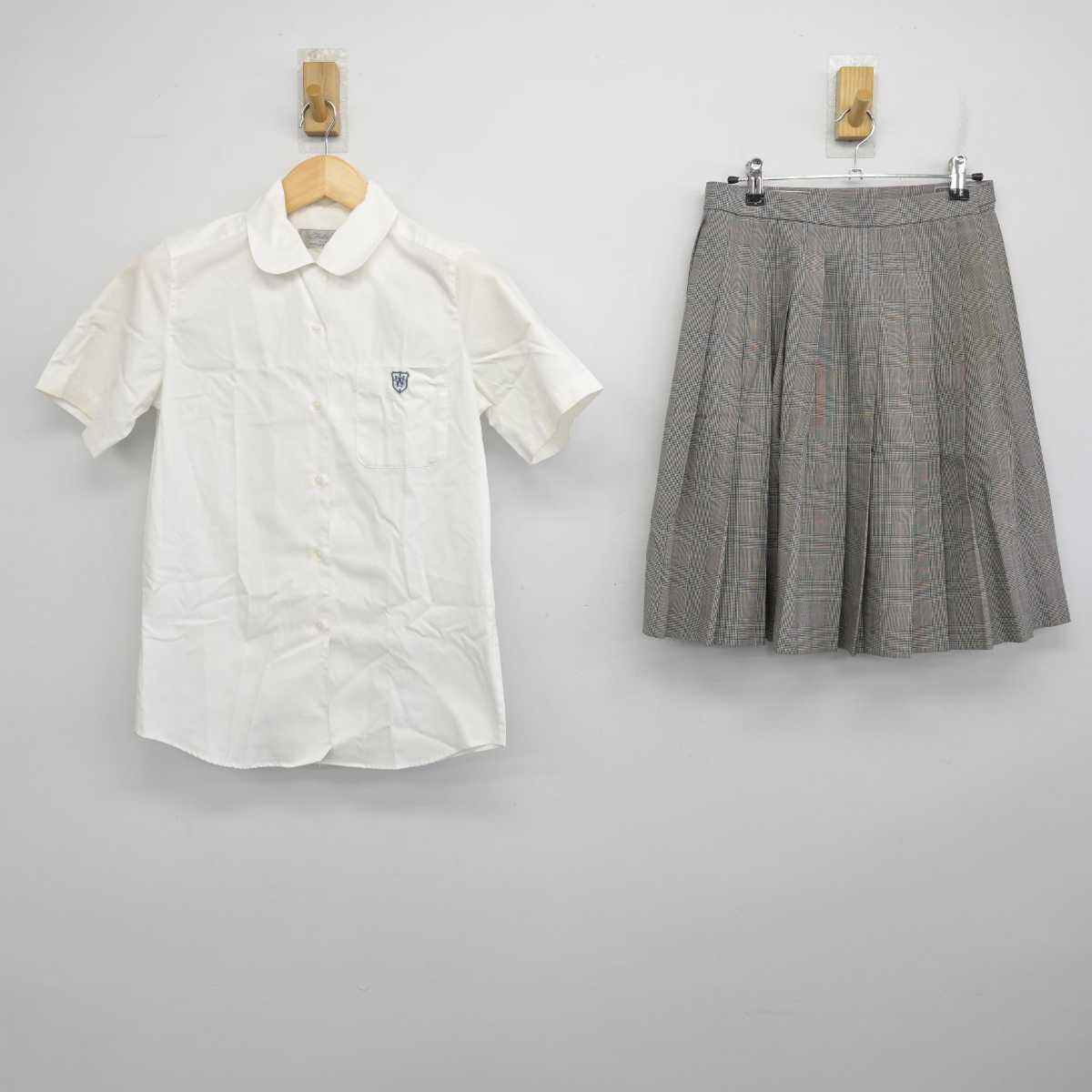 【中古】福岡県 西南学院高等学校 女子制服 2点 (シャツ・スカート) sf056443