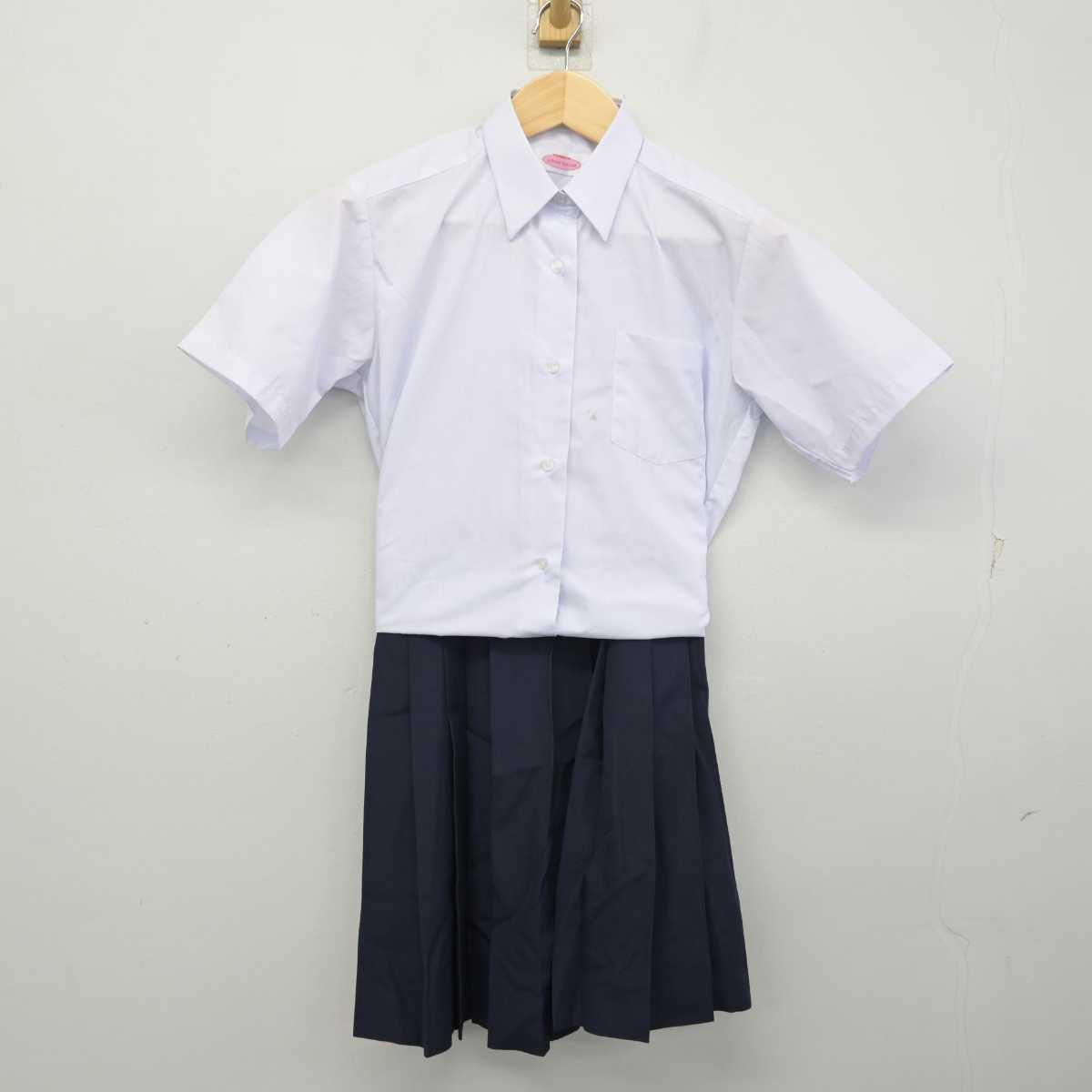 【中古】東京都 東京学芸大学附属世田谷中学校 女子制服 2点 (シャツ・スカート) sf056501