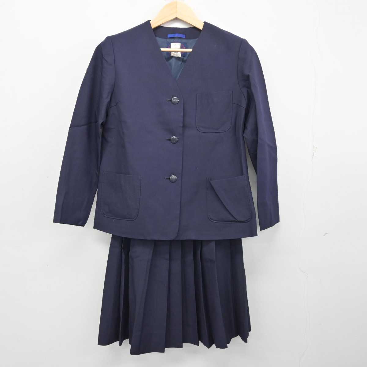 【中古】滋賀県 滋賀大学教育学部附属中学校 女子制服 3点 (ブレザー・ベスト・スカート) sf056586