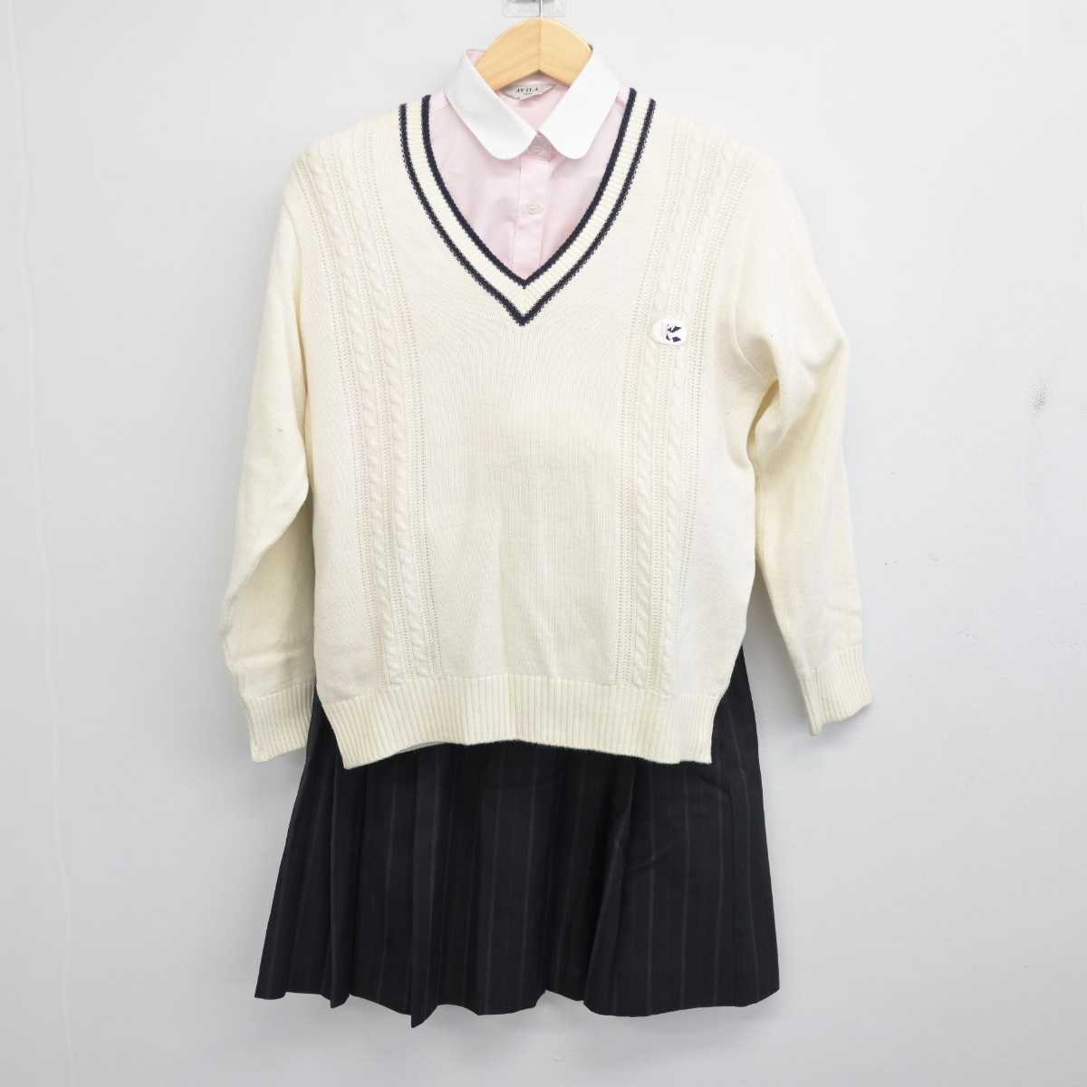 【中古】埼玉県 久喜高等学校 女子制服 4点 (ブレザー・ニット・シャツ・スカート) sf056653