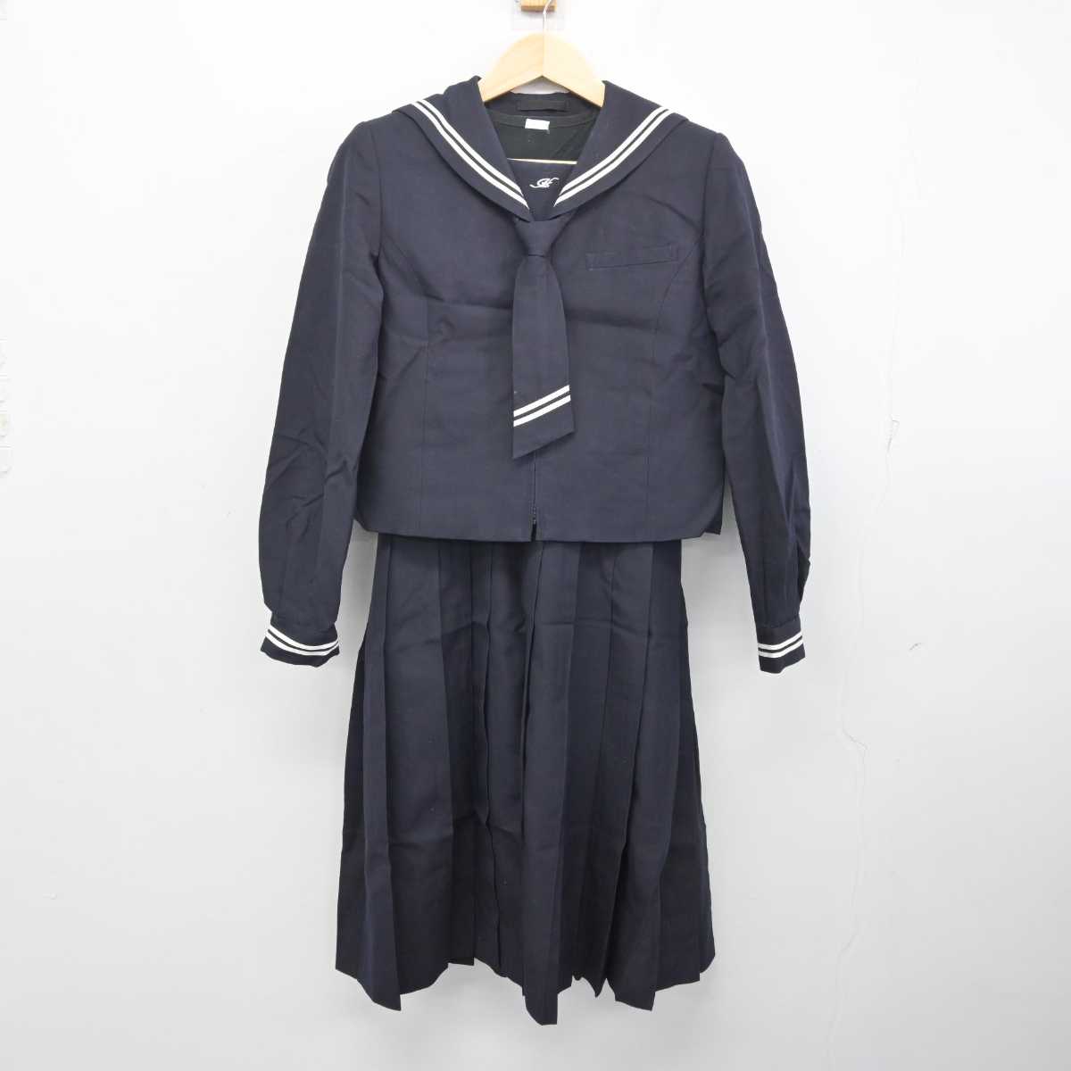 【中古】埼玉県 星野学園中学校 女子制服 2点 (セーラー服・スカート) sf056688