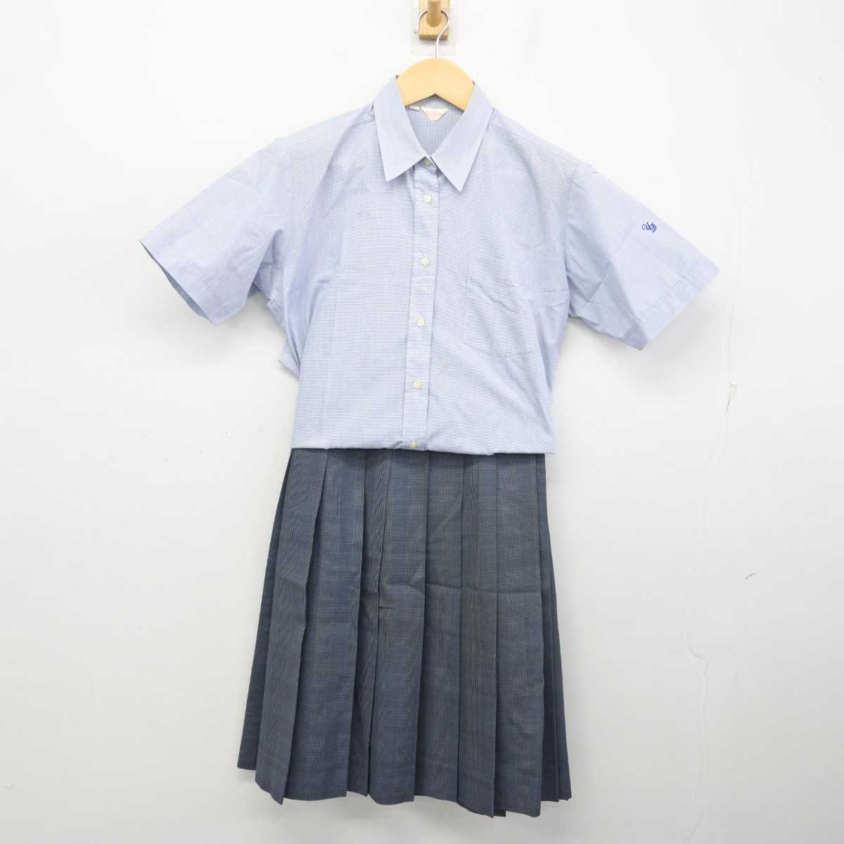 【中古】岐阜県 鶯谷中学高等学校 女子制服 2点 (シャツ・スカート) sf056695