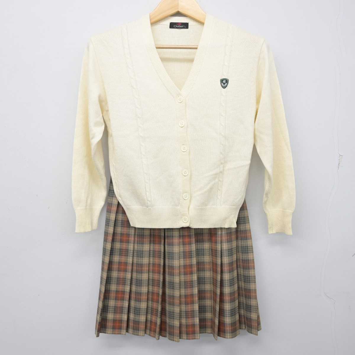 【中古】愛知県 名城大学附属高等学校 女子制服 2点 (ニット・スカート) sf056749