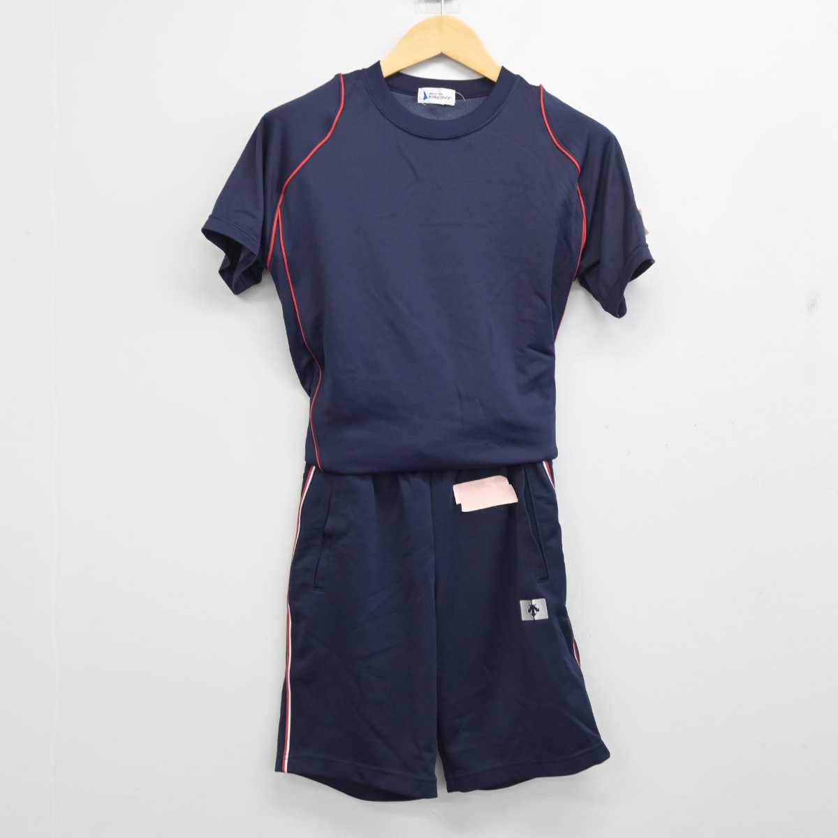 【中古】東京都 専修大学附属高等学校 女子制服 2点 (体操服 上・体操服 下) sf056799