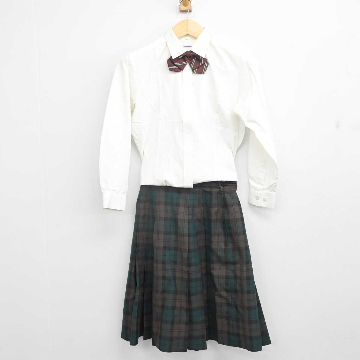 【中古】三重県 セントヨゼフ女子学園中学校 女子制服 4点 (シャツ・スカート) sf056937