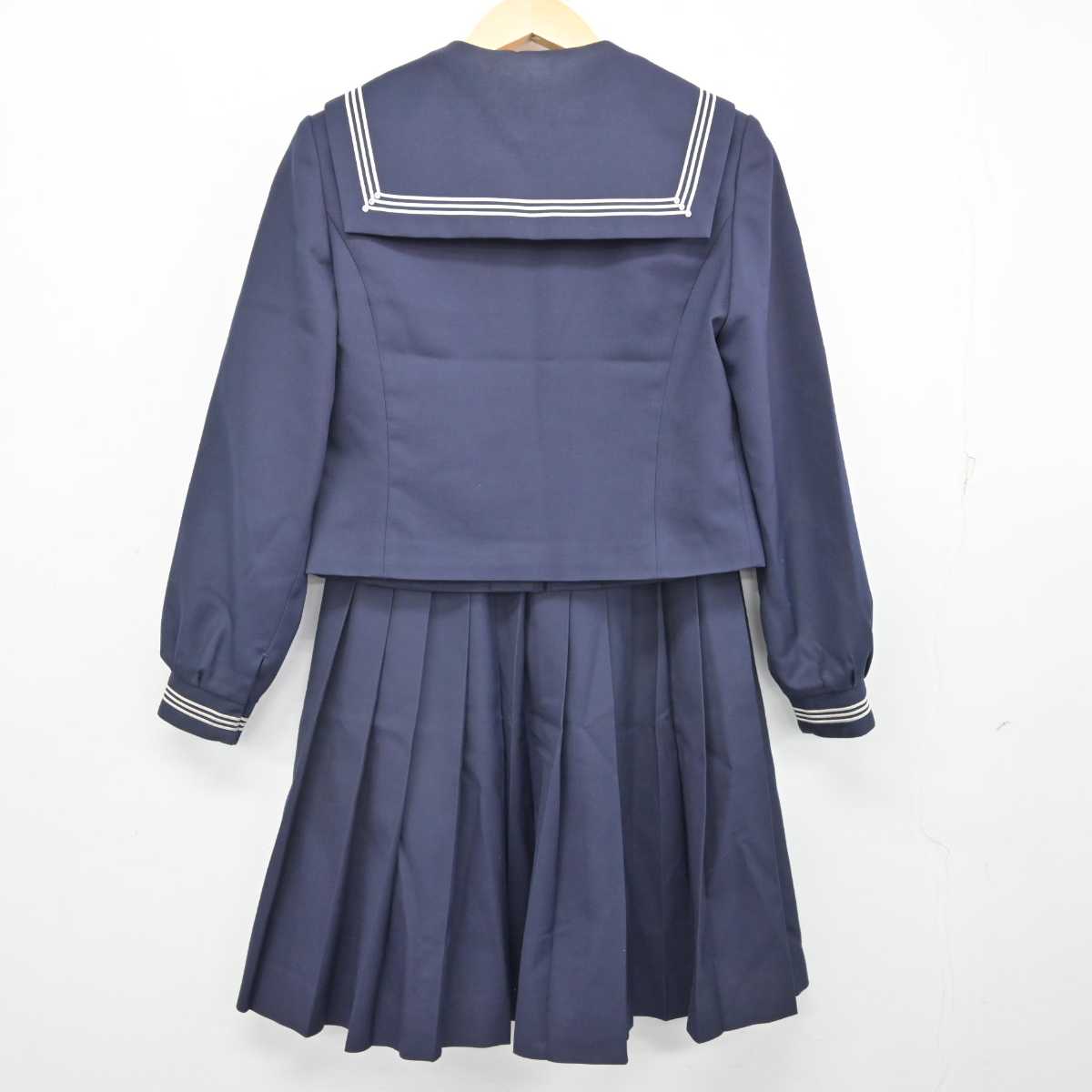 【中古】秋田県 飯島中学校 女子制服 4点 (セーラー服・スカート) sf057249