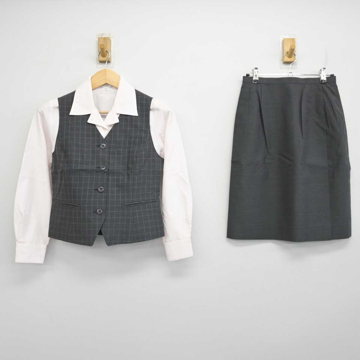 【中古】 事務服 女子制服 3点 (ベスト・シャツ・スカート) sf057267