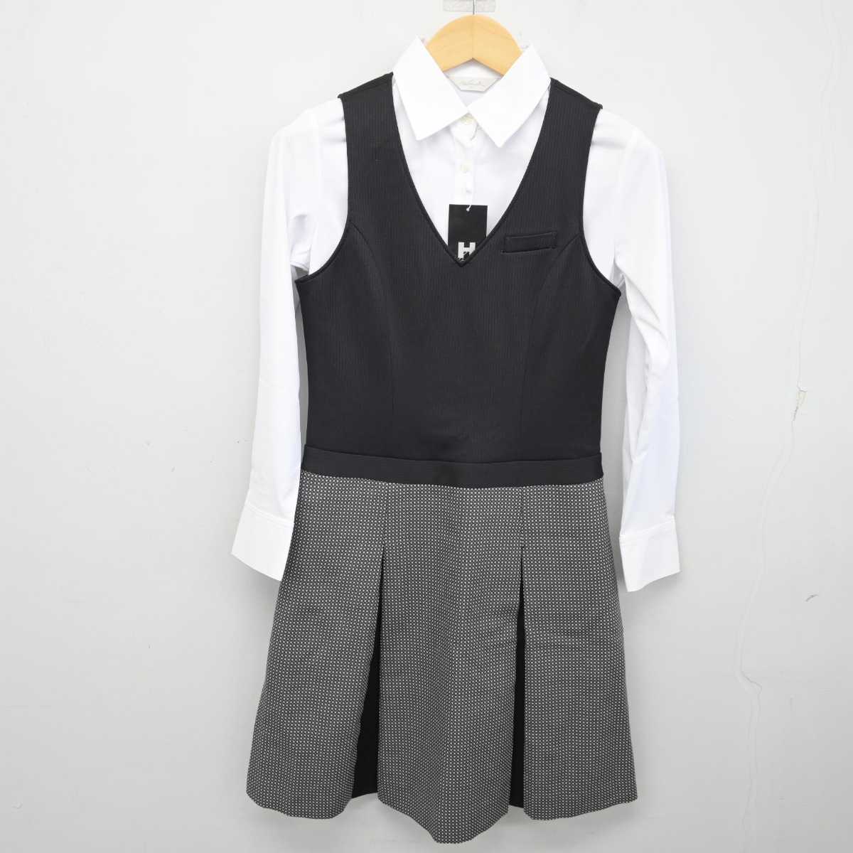 【中古】 事務服 女子制服 2点 (シャツ・ジャンパースカート) sf057279