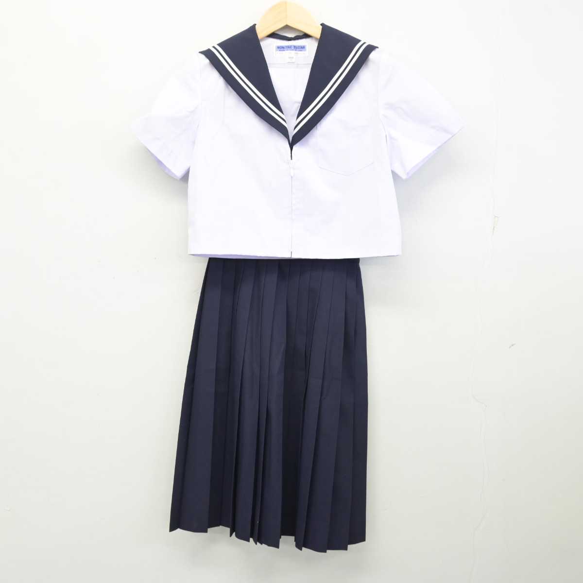 【中古】愛知県 師勝中学校 女子制服 3点 (セーラー服・スカート) sf057330