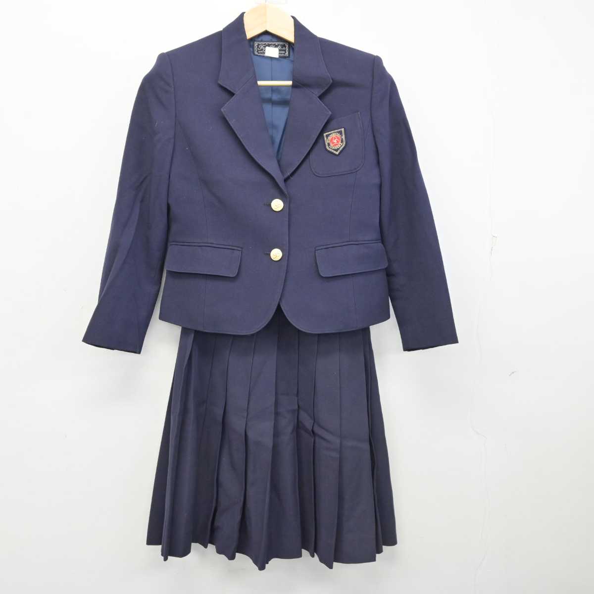 【中古】栃木県 宇都宮短期大学附属中学校 女子制服 4点 (ブレザー・ニット・スカート) sf057348