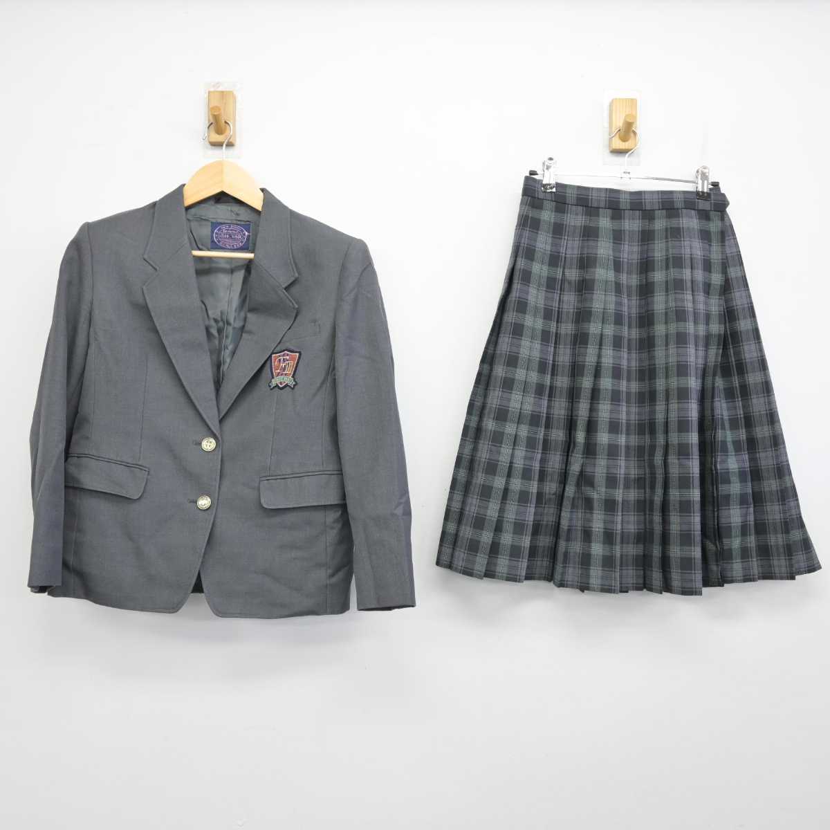 【中古】東京都 深川第三中学校 女子制服 2点 (ブレザー・スカート) sf057381