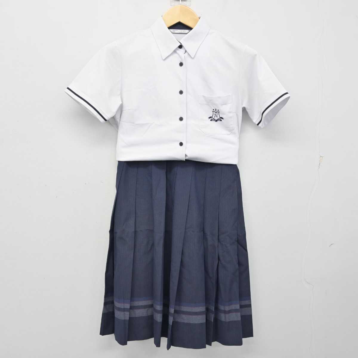 【中古】愛媛県 新田高等学校 女子制服 2点 (シャツ・スカート) sf057489