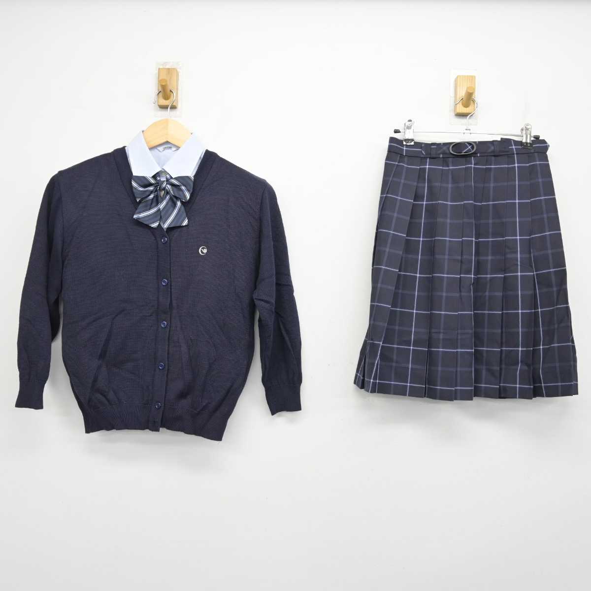 【中古】大阪府 好文学園女子高等学校 女子制服 4点 (ニット・シャツ・スカート) sf057532