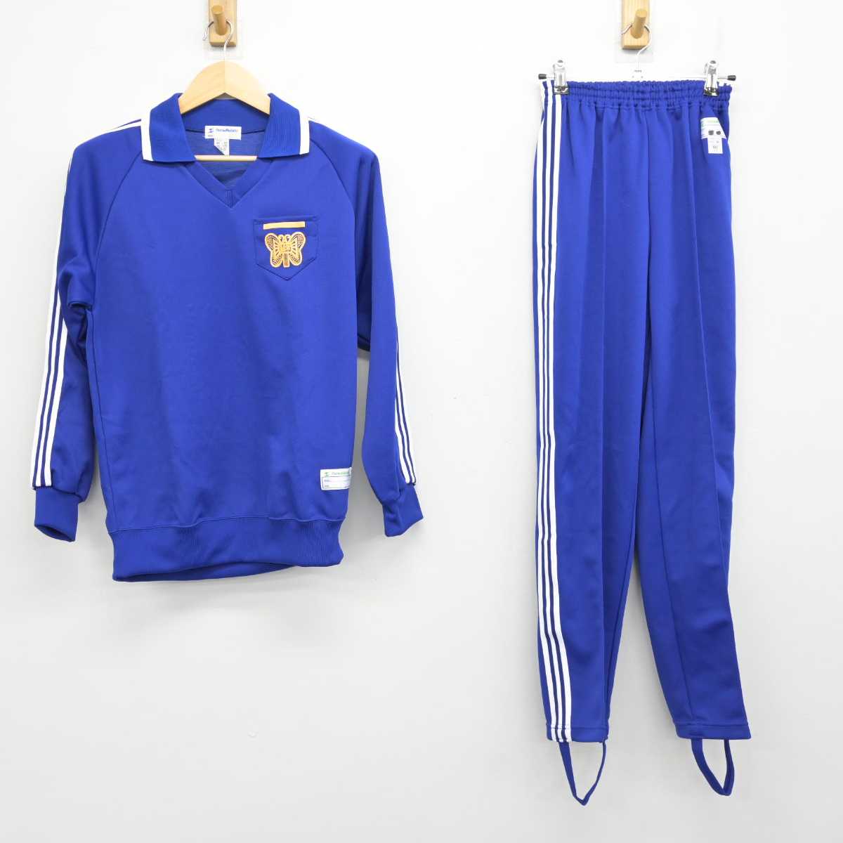 【中古】埼玉県 新栄中学校 女子制服 2点 (ジャージ 上・ジャージ 下) sf057715