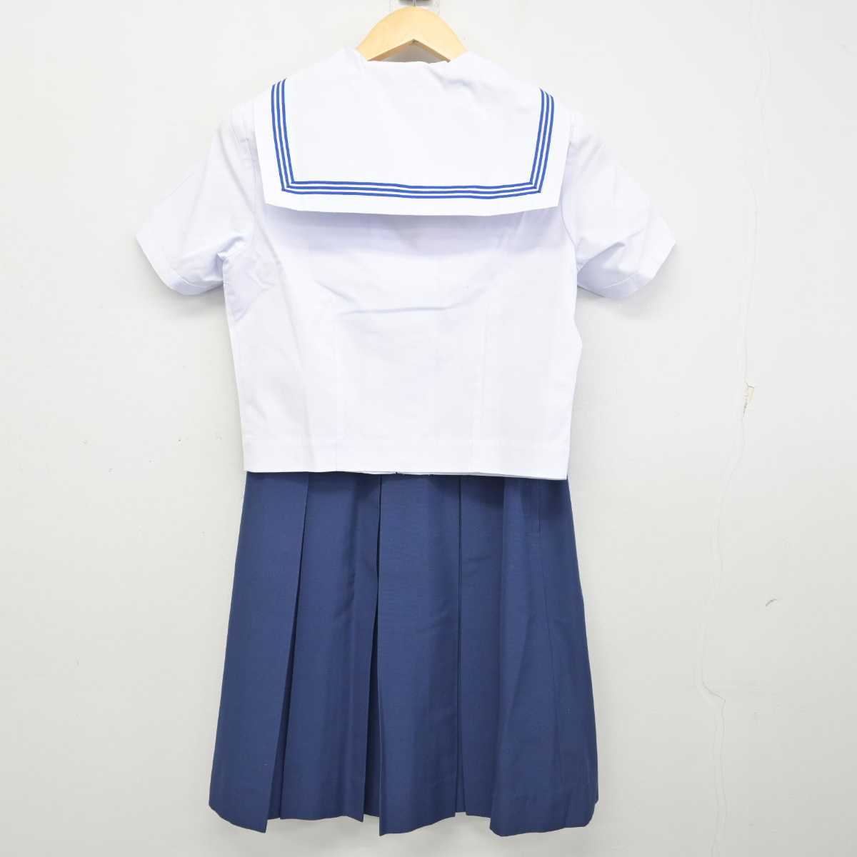 【中古】福岡県 香住丘高等学校 女子制服 2点 (セーラー服・スカート) sf057754