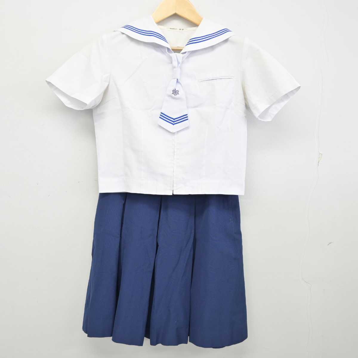 【中古】福岡県 香住丘高等学校 女子制服 2点 (セーラー服・スカート) sf057755