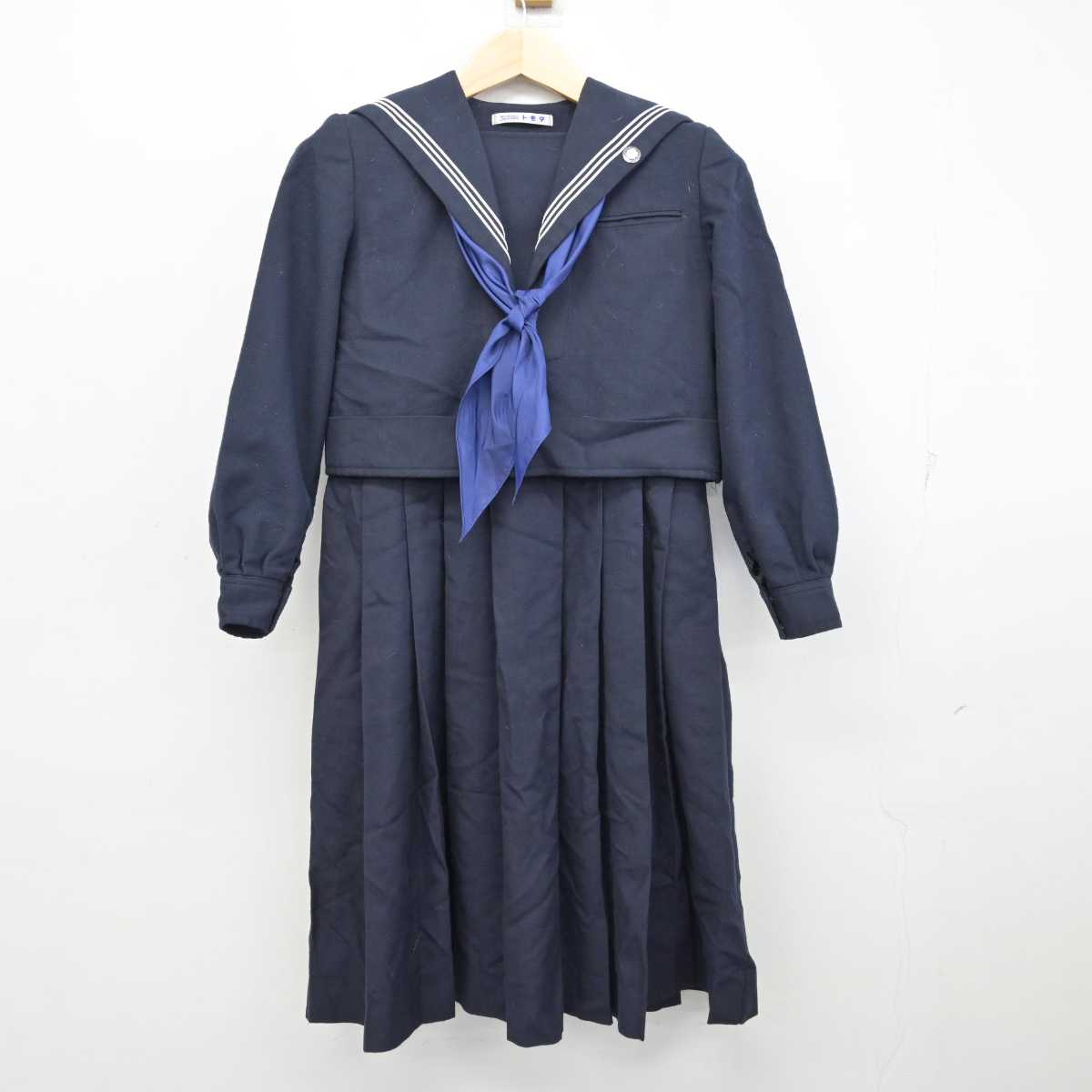 【中古】福岡県 折尾愛真高等学校 女子制服 4点 (セーラー服・ジャンパースカート) sf057842