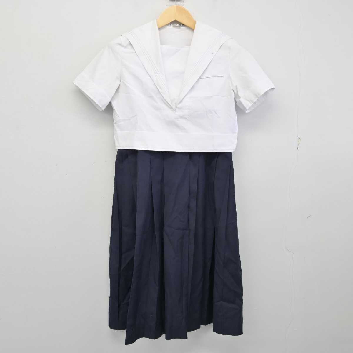 【中古】福岡県 折尾愛真高等学校 女子制服 2点 (セーラー服・ジャンパースカート) sf057843