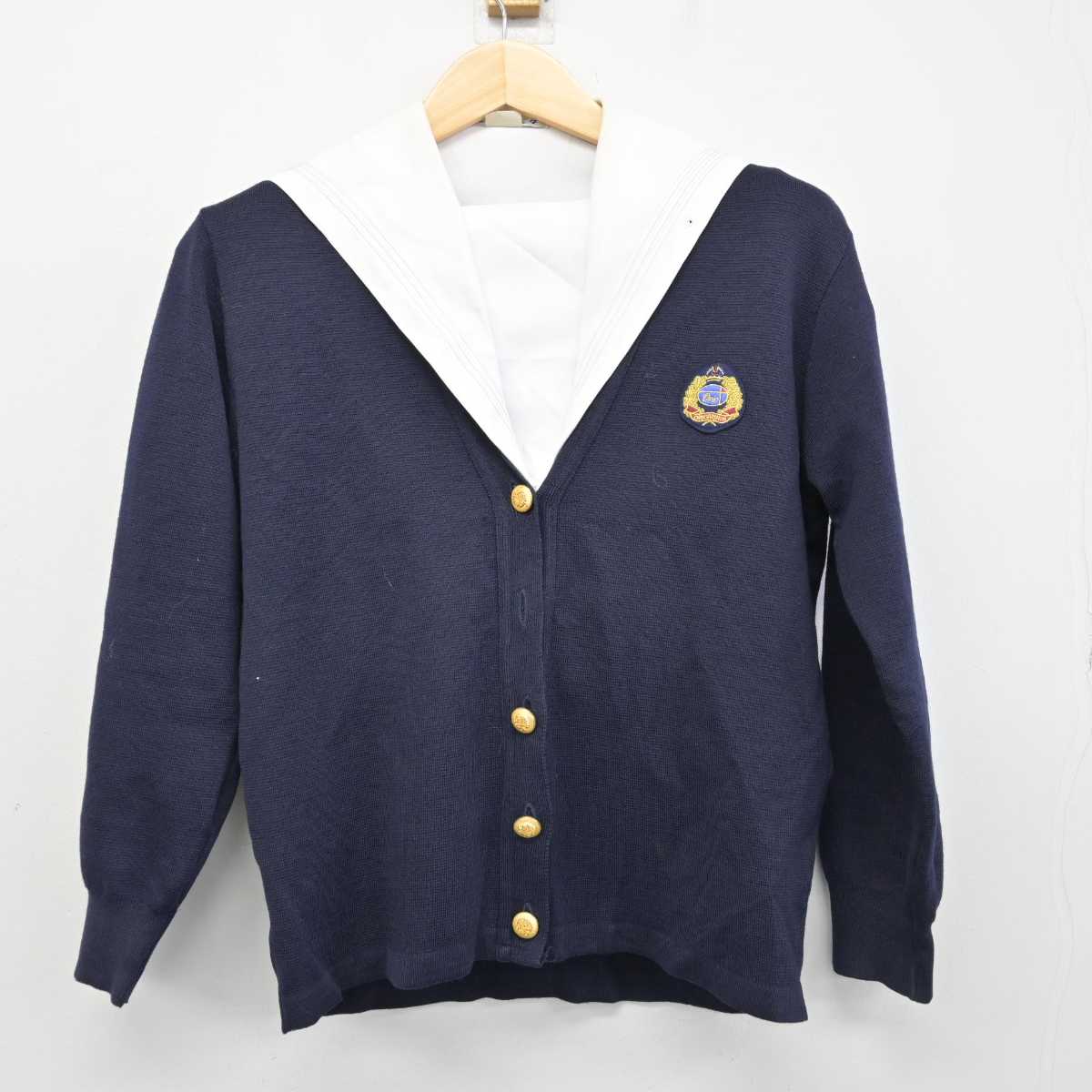 【中古】福岡県 折尾愛真高等学校 女子制服 2点 (ニット・セーラー服) sf057844