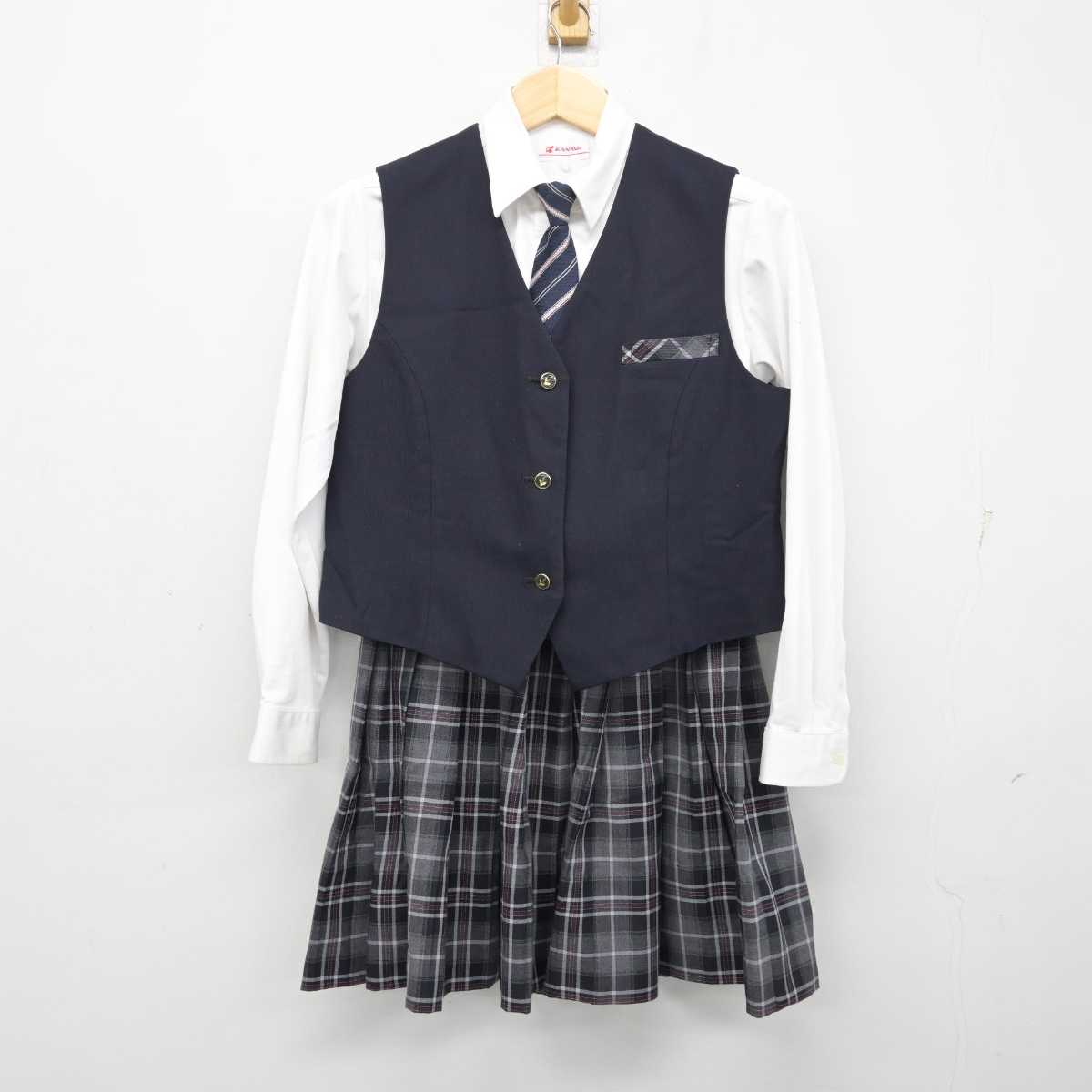 【中古】佐賀県 高志館高等学校 女子制服 5点 (ブレザー・ベスト・シャツ・スカート) sf057908