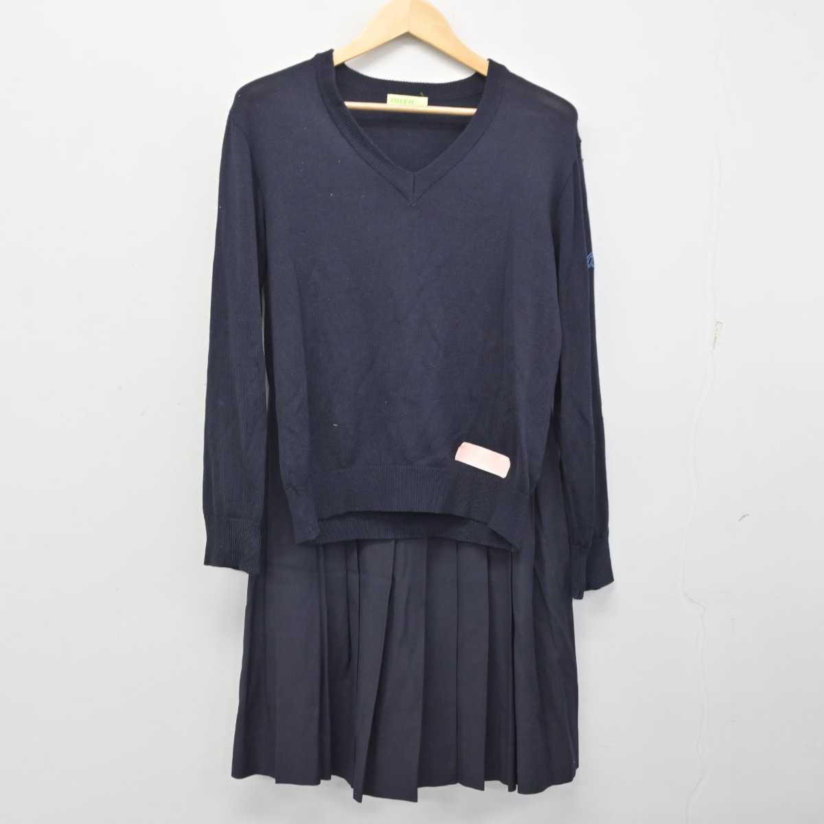 【中古】東京都 大妻中野中学校 女子制服 3点 (ニット・ニット・スカート) sf057932