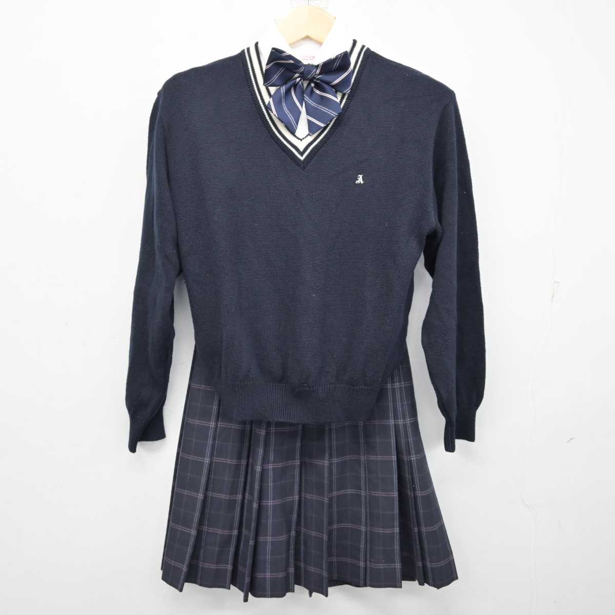 【中古】大阪府 藍野高等学校 女子制服 8点 (ブレザー・ニット・シャツ・スカート) sf057973