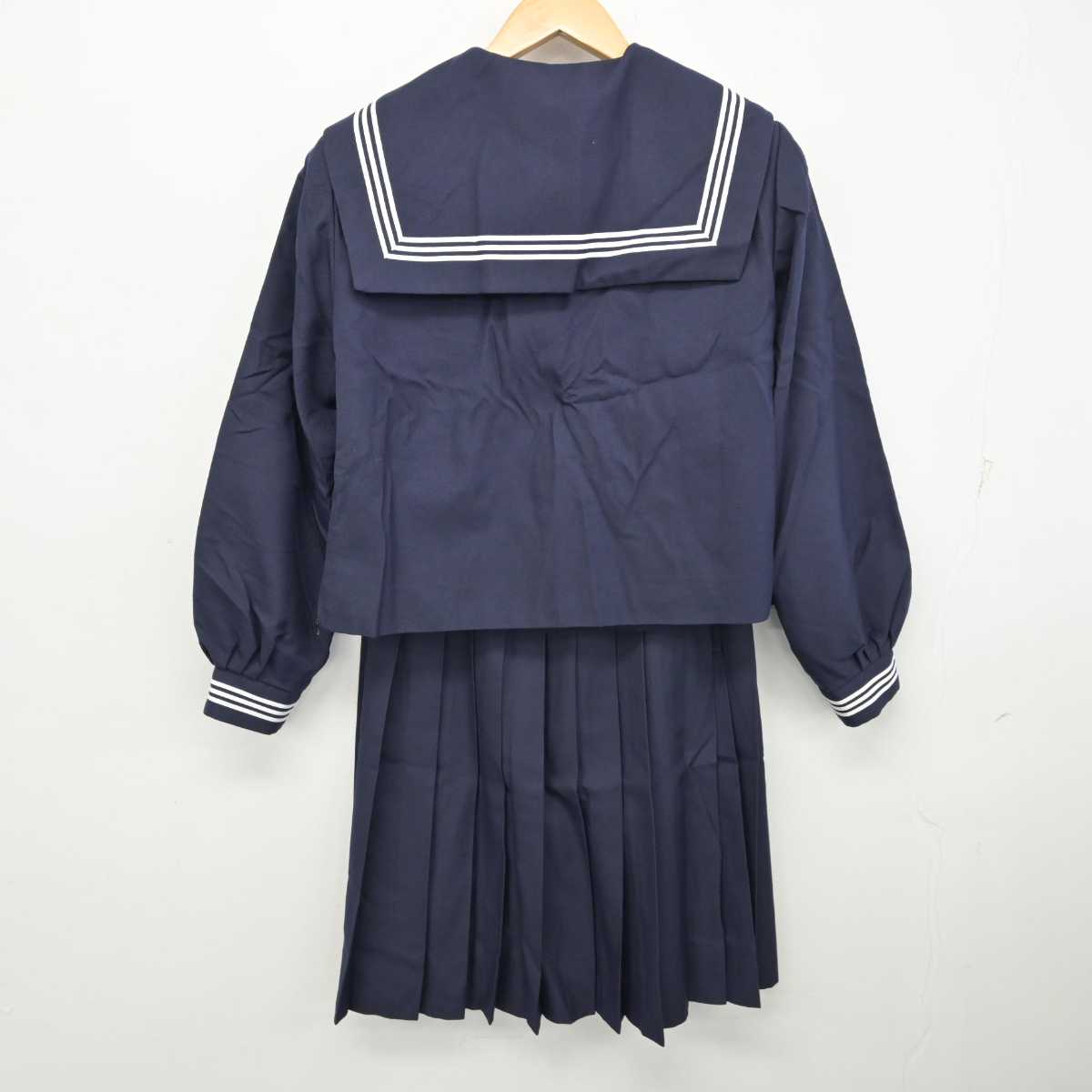 【中古】宮崎県 富田中学校 女子制服 3点 (セーラー服・スカート) sf058742