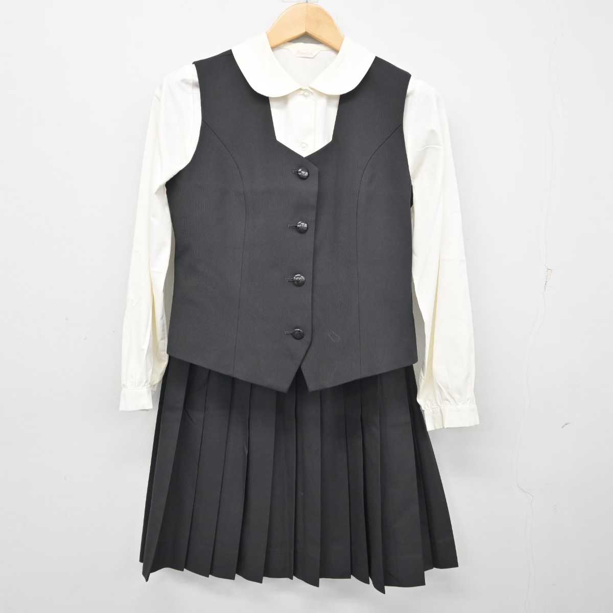 【中古】群馬県 太田女子高等学校 女子制服 4点 (ブレザー・ベスト・シャツ・スカート) sf058781