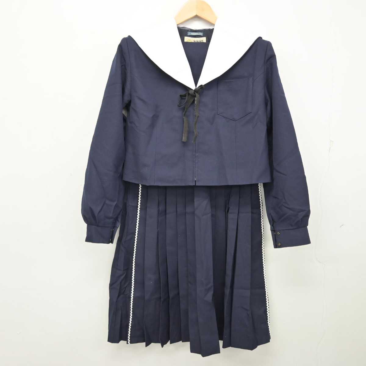 【中古】愛知県 汐路中学校 女子制服 4点 (セーラー服・セーラー服・スカート) sf058786